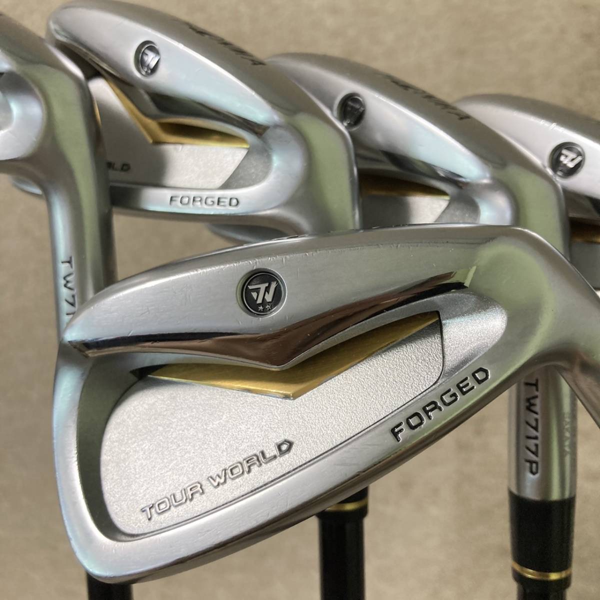 ホンマ HONMA TOUR WORLD TW717P FORGED アイアンセット ARMRQ8 Flex-R