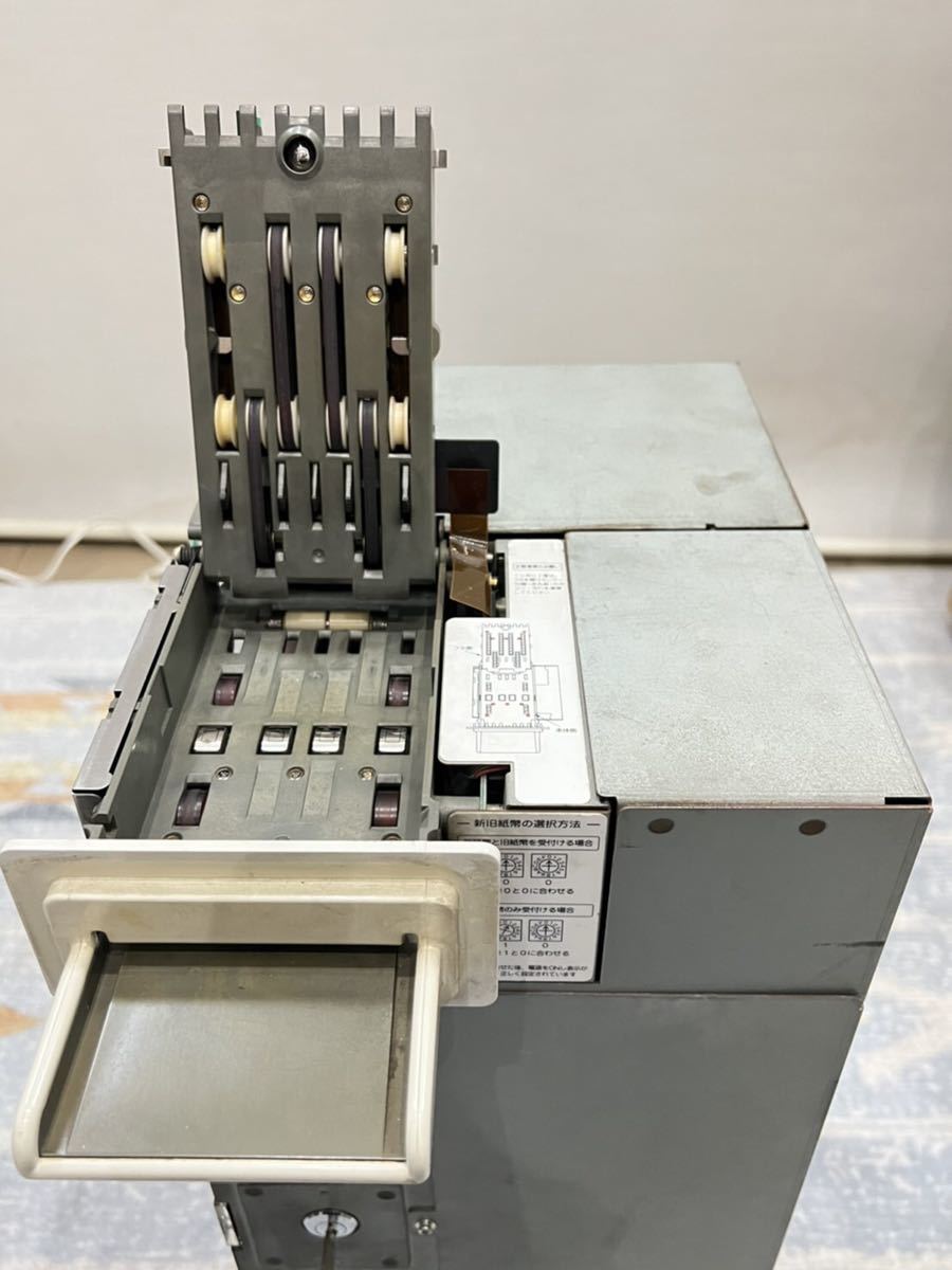 送料無料】高額紙幣両替機 グローリー GLORY ER-100 ER-110 ER-24 紙幣