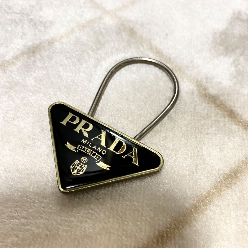 PRADA プラダ キーホルダー キーリング メタル ブラック シルバー ロゴプレート メンズ レディース