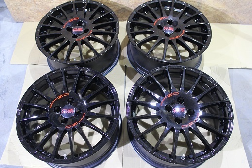 OZ スーパーツーリズモ-GT 7J+44 PCD100 4H ミニクーパー ロードスター