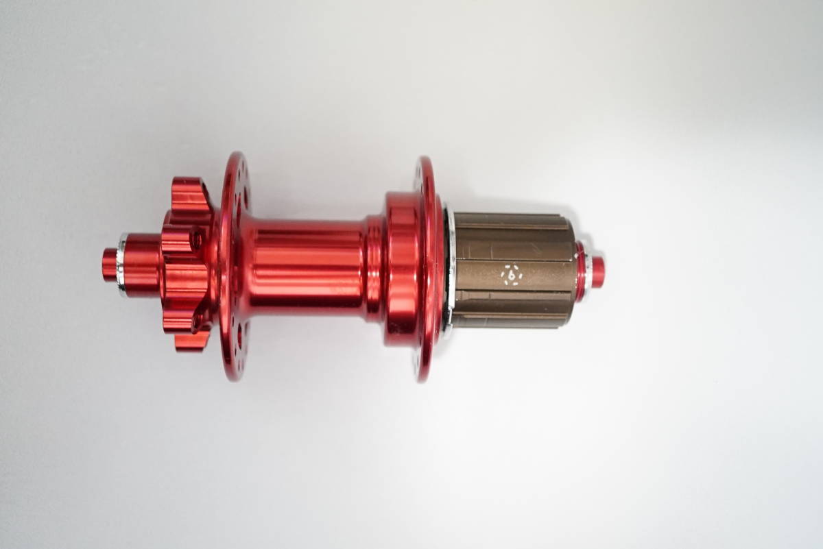 Project32 Lefty 1 0 ホイール ハブ 32h フロント レッド Project32 Lefty 1 0 ホイール ハブ 32h フロント レッド