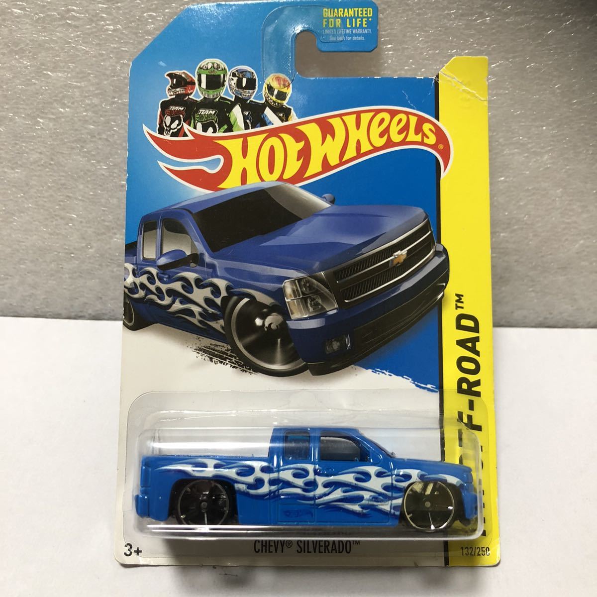 レア希少！ホットウィール ！PONTIAC BONNEVILLE！CHEVY SILVERADO！新品未使用未開封品！２台セット！当時物！_画像7