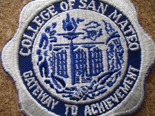 70s サンマテオ大学COLLEGE OF SAN MATEO エンブレム刺繍ワッペン/カリフォルニアCSMビンテージPATCHESカレッジ ブレザーIVYアイビー_画像2