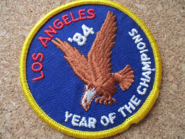 80s ロサンゼルス LOS ANGELES 84 YEAR OF THECHAMPIONビンテージ刺繍ワッペン/白頭鷲アメリカ鷲ロス旅行USA西海岸アップリケ土産パッチ_画像2