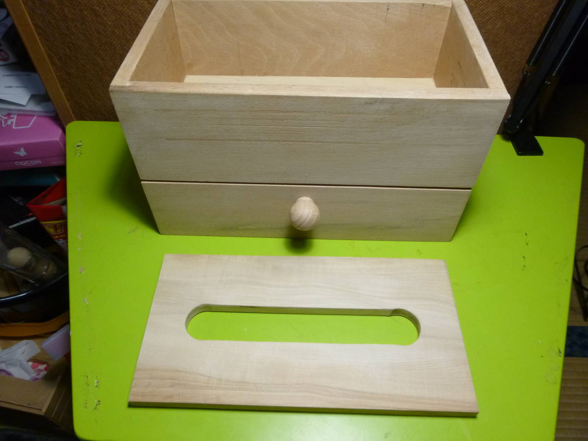  ручной работы из дерева коробка для салфеток ( бардачок имеется коробка для салфеток )