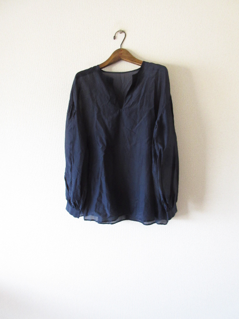 美品 2020SS cavane / キャヴァネ cotton silk Pullover blouse NAVY