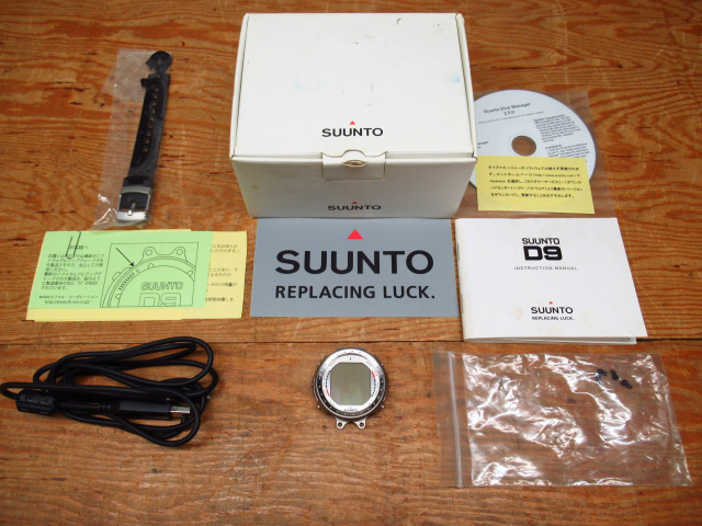 SUUNTO スント ダイブコンピューター D9 CR2450 200m ダイビング