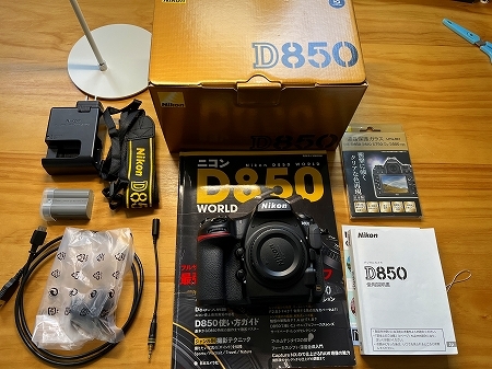1,000円~【Nikon】超美品 定価36万円 D850 ボディ 2017年10月大手量販