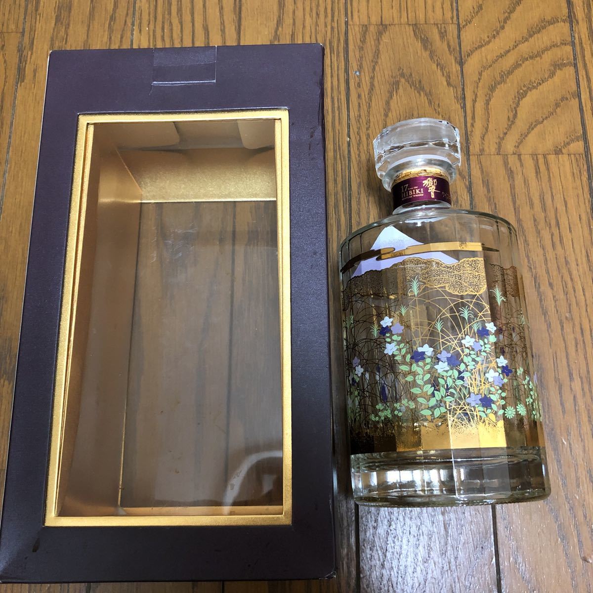 空瓶 SUNTORY サントリー 響 17年 意匠ボトル 武蔵野富士 ウイスキー 