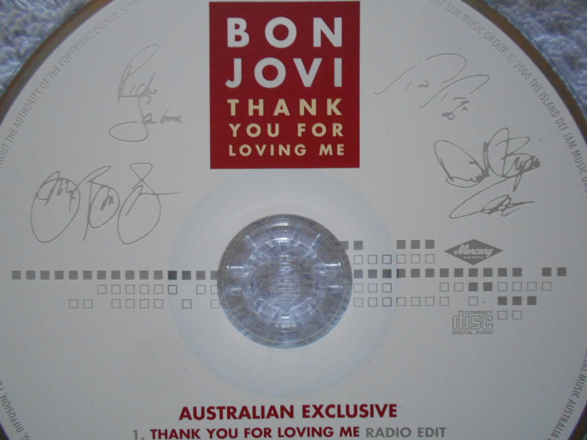 BON JOVI ／オーストラリア限定ミニCD／サイン入りディスク仕様＋ポストカード２種／短縮＆日本公演ライヴ収録_画像4