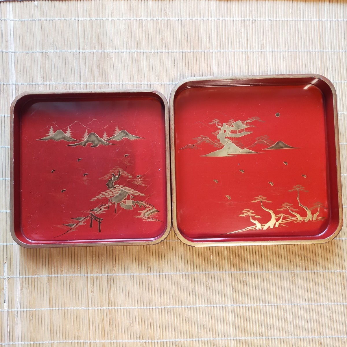 明治~昭和初期】本漆塗り 朱塗 蒔絵 角盆2枚セット 漆器|Yahoo 明治~昭和初期】本漆塗り 朱塗 蒔絵 角盆2枚セット 漆器|Yahoo
