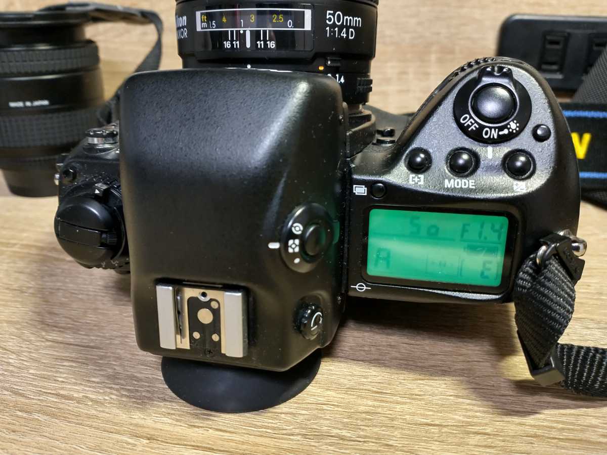 Nikon F5 美品+AF NIKKOR 50mm f1.4D+24-50mm 各部動作良好