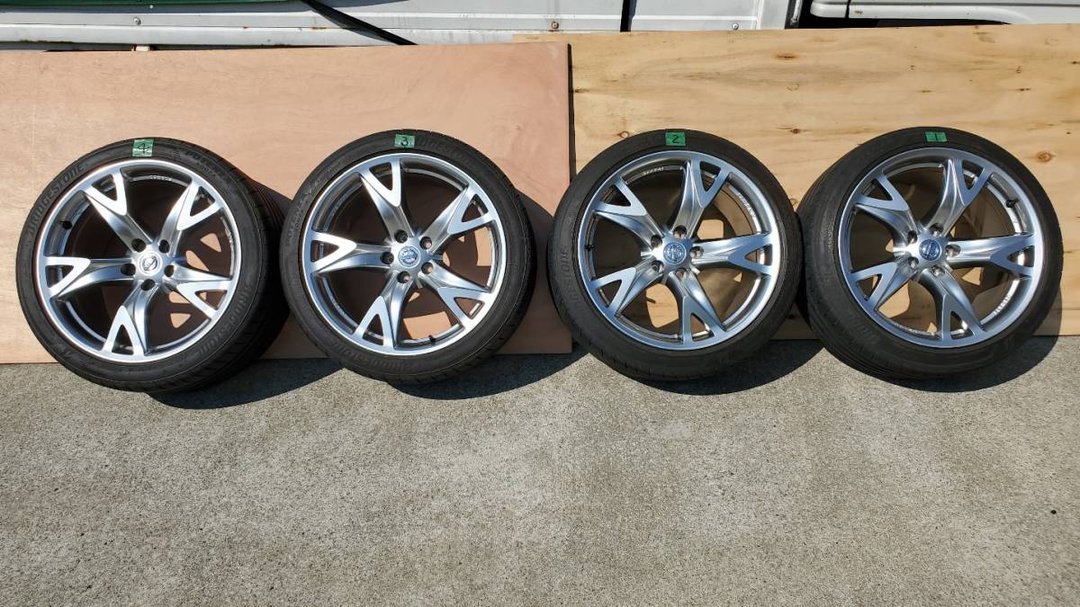 Yahoo!オークション - Z34純正アルミホイール リア用10J+30 4本通し Yahoo!オークション - Z34純正アルミホイール リア用10J+30 4本通し