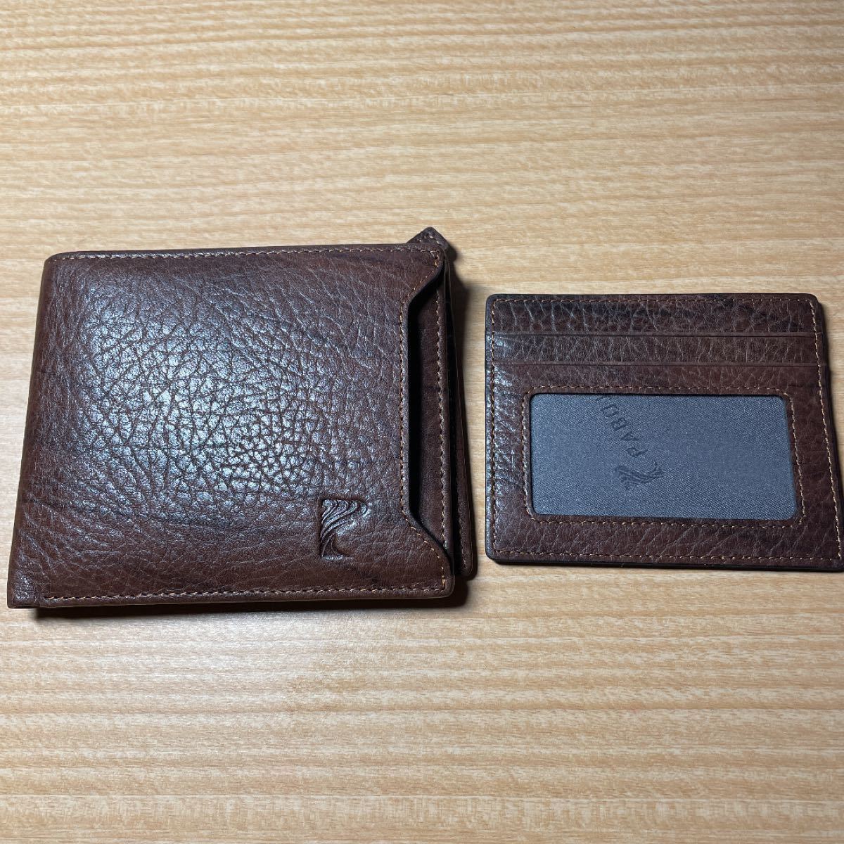 二つ折り財布 定期入れ(パスケース付) 本革　プレゼント　メンズ カード収納 カードケース