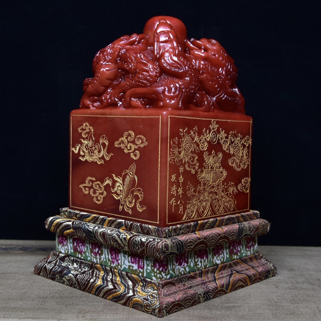 清・古寿山石・紅田黄彫・龍玉璽印章・箱付』極細工・古賞 清・古寿山石・紅田黄彫・龍玉璽印章・箱付』極細工・古賞