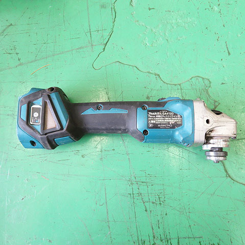 現状品】 Makita マキタ GA412D 100mm 18V 充電式ディスクグラインダ