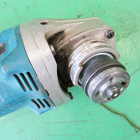 現状品】 Makita マキタ GA412D 100mm 18V 充電式ディスクグラインダ