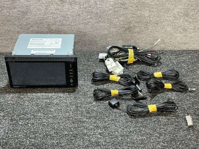 Panasonic strada CN-S310WD メモリーナビ (地デジ/フルセグ/CD/DVD/Bluetooth/USB/ハンズフリー 動作確認済 (パナソニック/ストラーダ_画像1