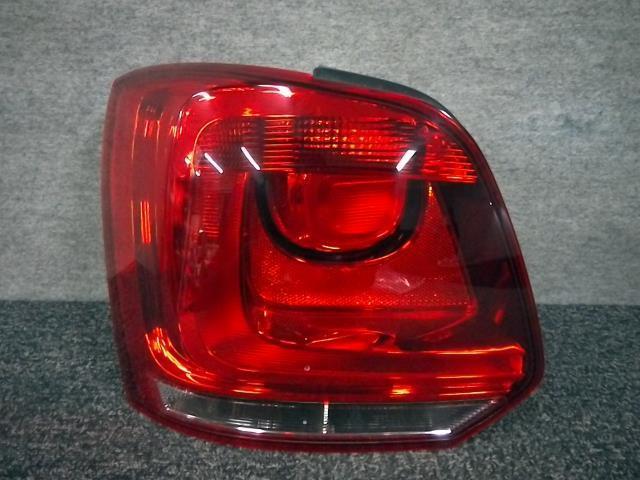  Volkswagen Polo DBA-6RCPT оригинальный задний фонарь левый LED 6R0945095AC рабочее состояние подтверждено (VW/ свет / линзы 