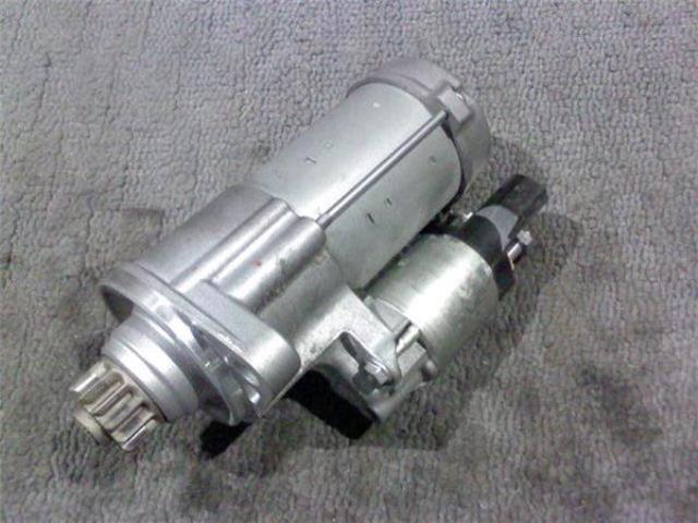 アウディ Q3 ABA-8UCCZF 純正 セルモーター DENSO 02E911024B 438000-0211 動作確認済 (スターター/デンソー_画像1