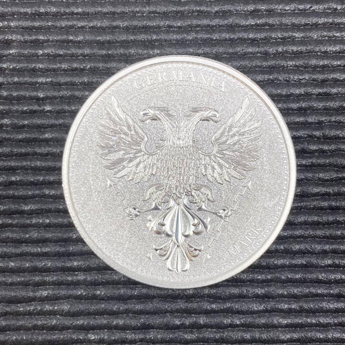 K05025 ドイツ造幣局発行 CHESTNUT LEAF 5 mark 1 oz 9999 fine silver 2021 _画像2