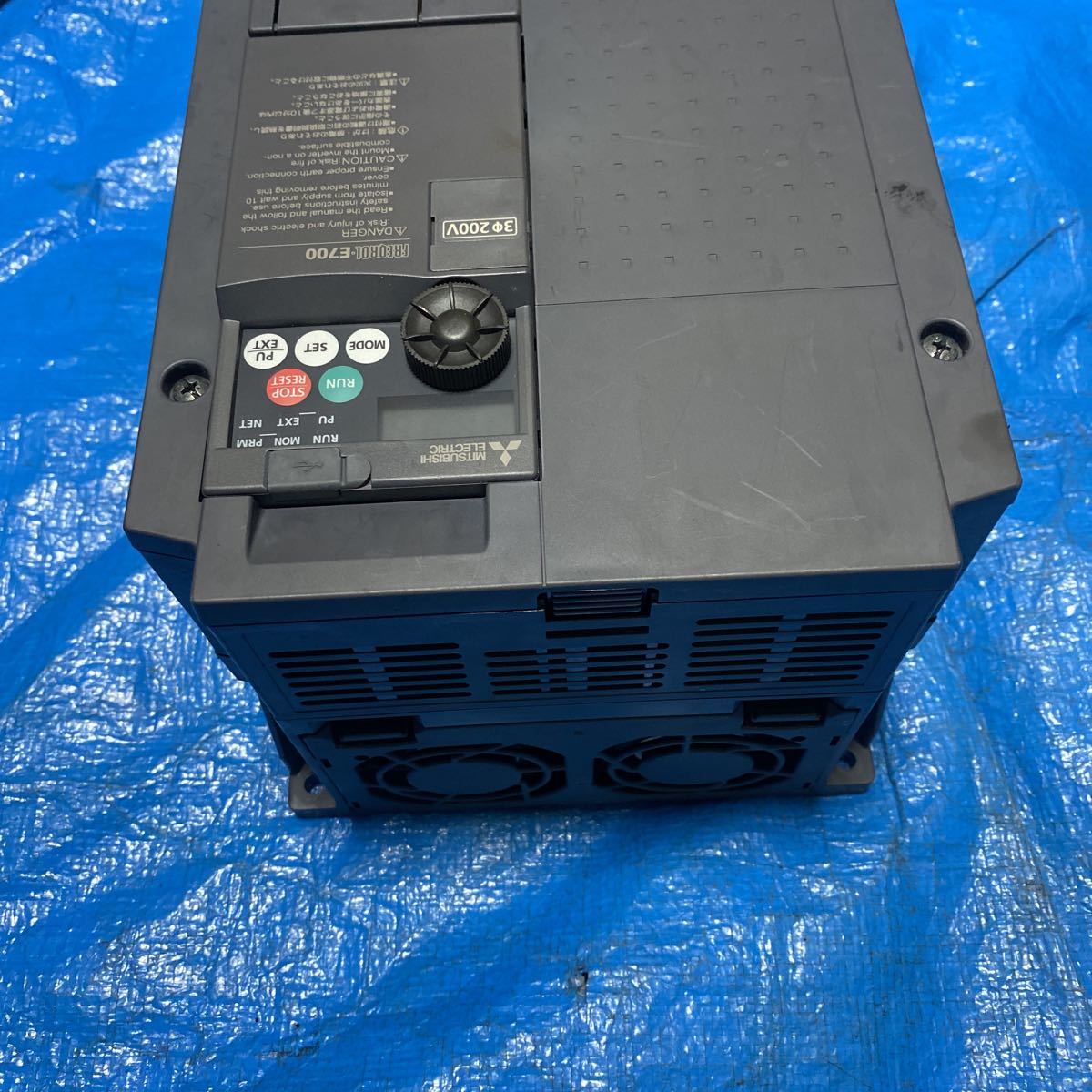 三菱電機 インバーター FR-E720-5.5K (1) www.safanaindah.co.id