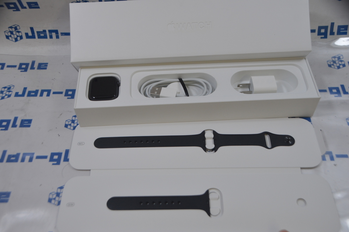 Apple Watch Series 5 GPSモデル 40mm MWV82J/A CS023841 ▲ G 関西発送