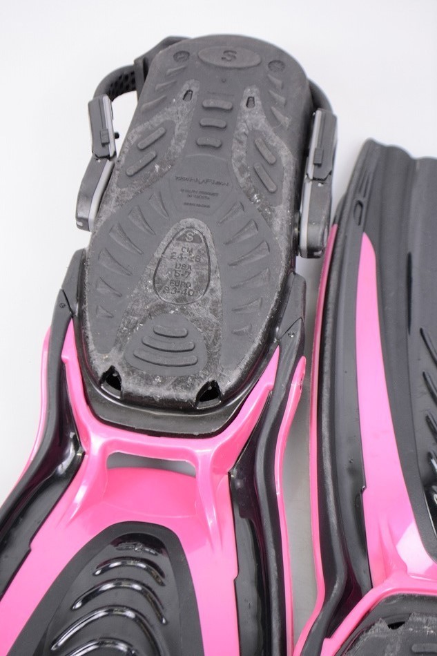TUSAtsusa diving fins SWITCH HyFlex black / pink S size [Fin-220510NH]