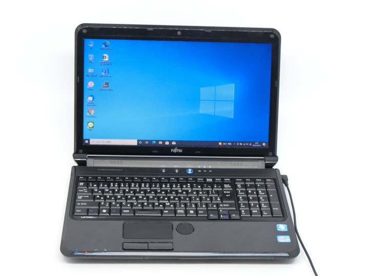 カメラ/15.6型/ノートPC/Windows10/新品SSD256/8GB/2世代i3/ FMV AH54/D新品無線マウ/Office搭載動作良品/HDMI/無線WIFI/テンキー
