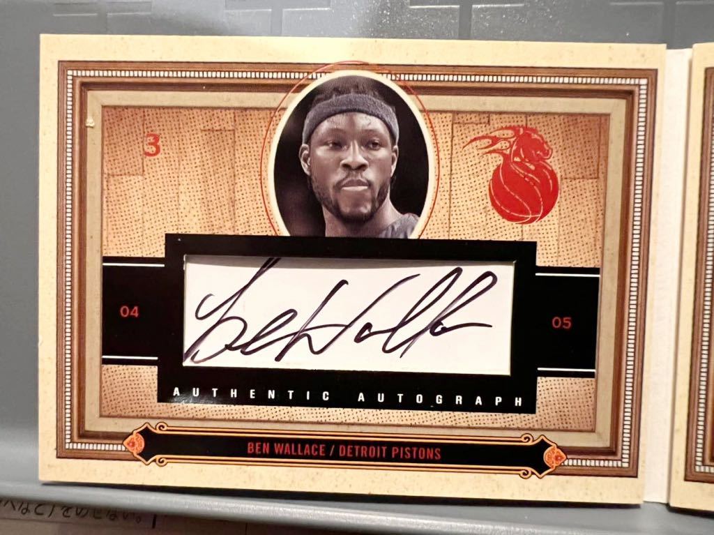 超絶レア/25枚 Booklet Auto Patch Jersey 04 Skybox Ben Wallace ベン・ウォーレス NBA サイン バスケ Panini ユニフォーム HOF 守備王_画像2