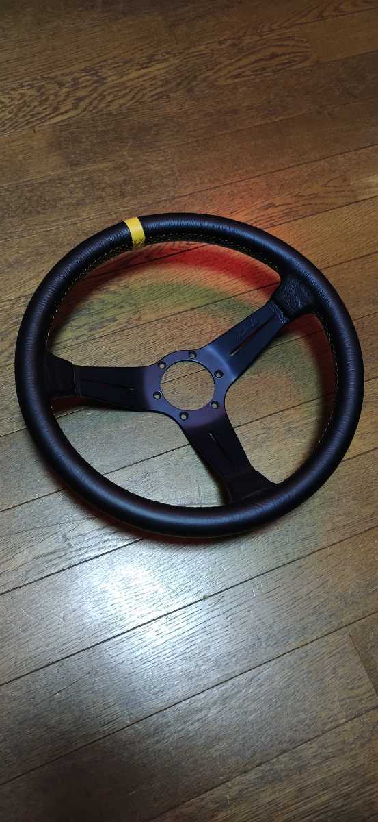 人気 張り替え後に発送 オーダーメイドステアリング MOMOキャバリーノ