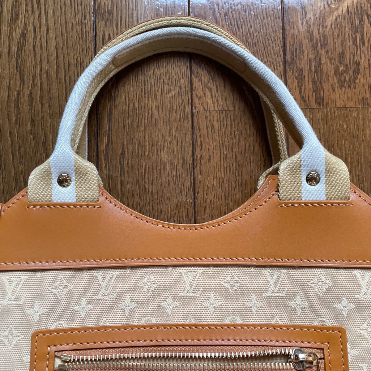 ルイヴィトン Louis Vuitton モノグラムミニ サックキャトリーン