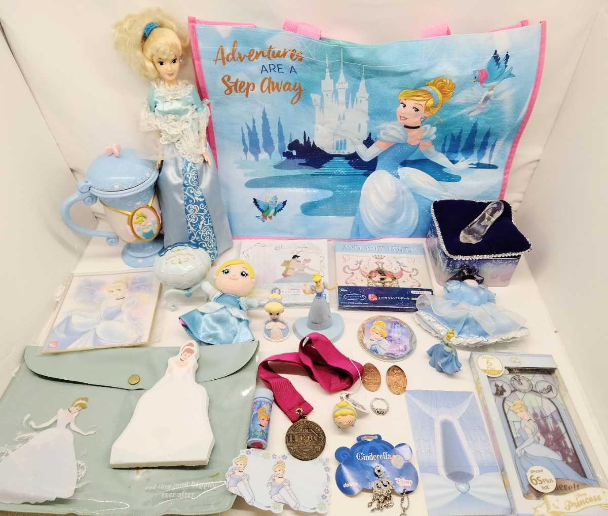 大量 ディズニー プリンセス シンデレラ ぬいぐるみ 人形 アートボード ドレス メダル ストラップ 時計 メモ帳 アクセサリー 23点セット ディズニー 売買されたオークション情報 Yahooの商品情報をアーカイブ公開 オークファン Aucfan Com 大量 ディズニー プリンセス シンデレラ ぬいぐるみ 人形 アートボード ドレス メダル ストラップ 時計 メモ帳 アクセサリー 23点セット ディズニー 売買されたオークション情報 Yahooの商品情報をアーカイブ公開 オークファン Aucfan Com