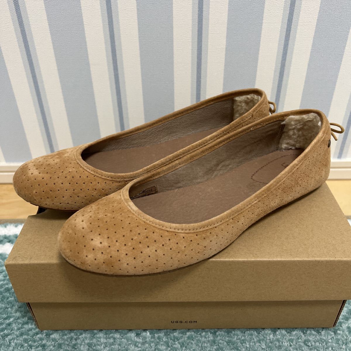 アグ UGG スワロフスキー バレエ フラット 24センチ 美品 # adm