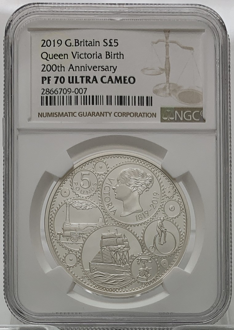 最も 2019 イギリス ヴィクトリア生誕200周年 5ポンド 金貨 NGC PF70UC 