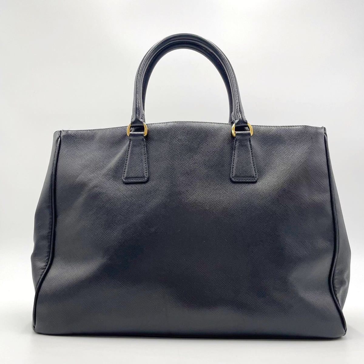 美品✨ プラダ ガレリア サフィアーノレザー 三角プレート 白タク 裏地