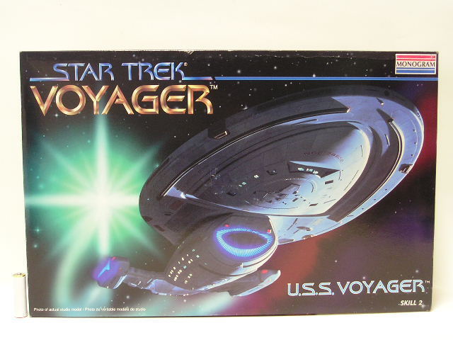 # monogram Star Trek U.S.S Voyager 