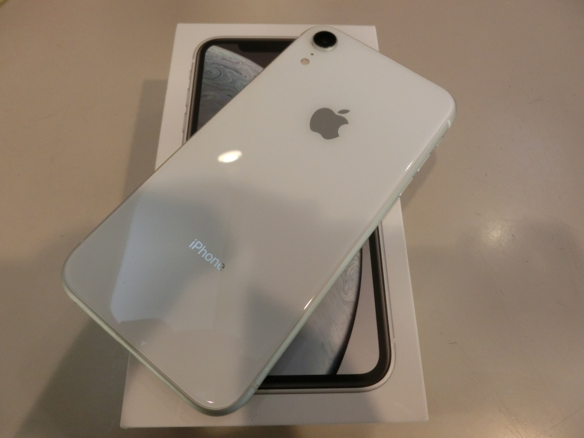 SIMフリー iPhoneXR 128GB ホワイト 品(iPhone)｜売買された 