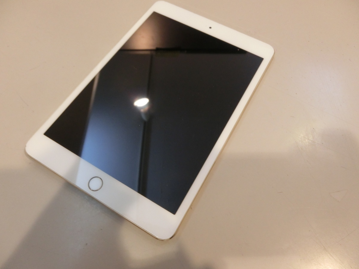 Apple☆iPad mini3 Wi-Fi 64GB ゴールド 美品 本体のみ☆ bpbd
