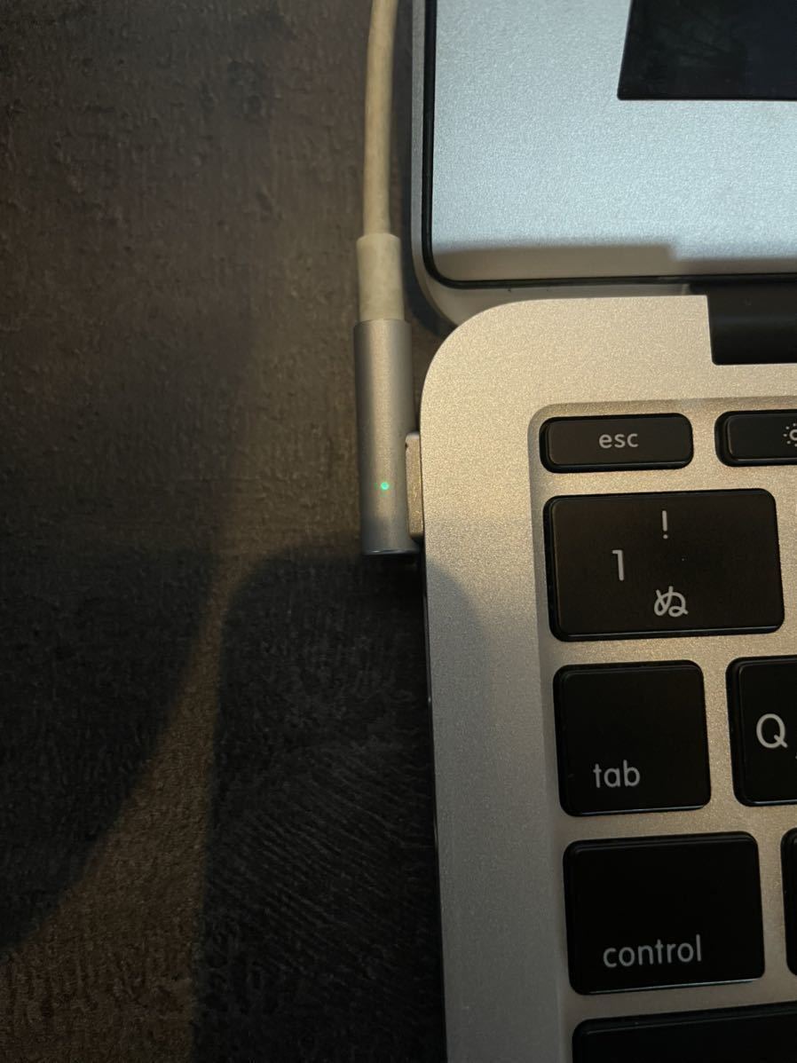 Yahoo!オークション - 部品取り A1370 MacBook Air 11インチ Yahoo!オークション - 部品取り A1370 MacBook Air 11インチ