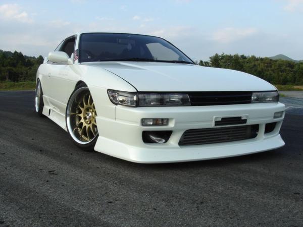 GT-1モータースポーツ製　超人気商品！S13シルビア　Break　フロントバンパースポイラー_画像2