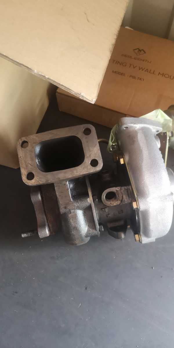 希少!ER34 スカイライン RB25DET 45V1 純正 タービン ターボ 希少!ER34 スカイライン RB25DET 45V1 純正 タービン ターボ