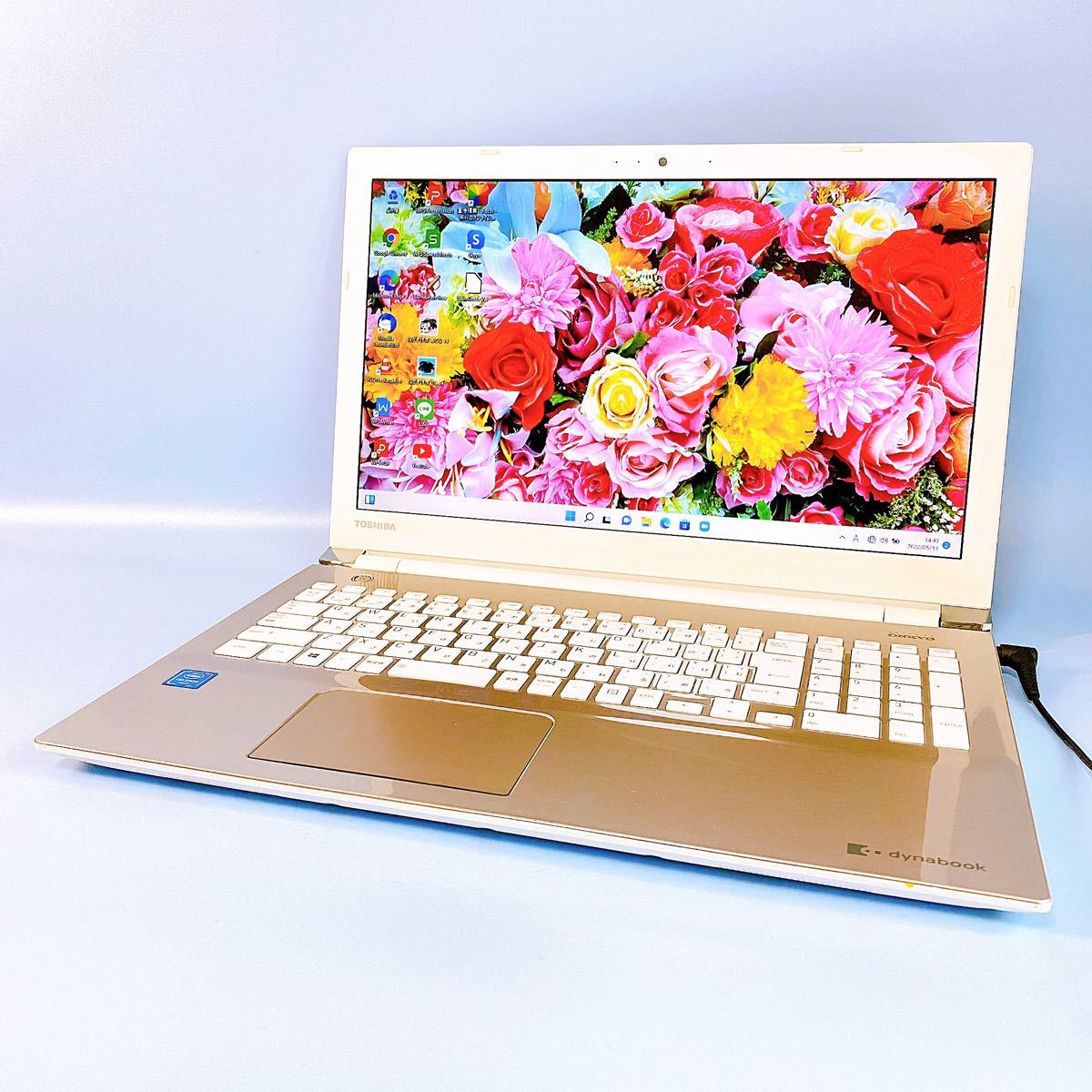 新品?正規品 東芝/i7/512GB/ゴールド/美品/薄型/Windows11/ノート