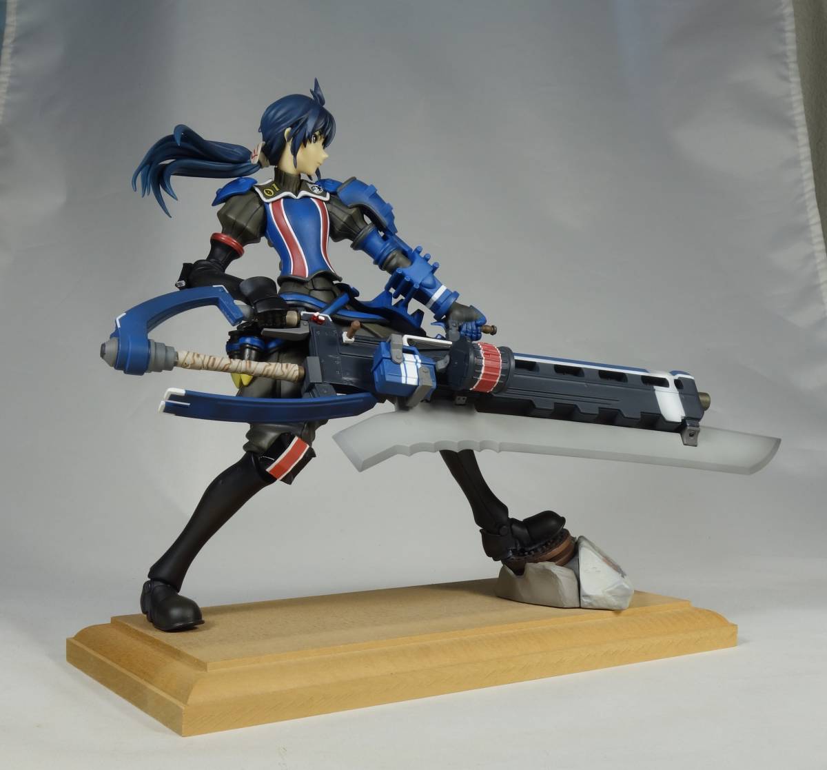ジャンク】戦場のヴァルキュリア3 イムカ 1/8スケール完成品 ジャンク】戦場のヴァルキュリア3 イムカ 1/8スケール完成品