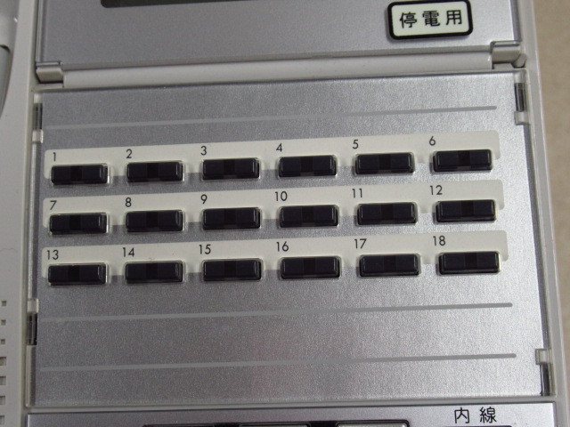 ▲Ω ZC2 15208◆保証有 NTT NX-(18)IPFBTEL-(1)(W) バス 18ボタンISDN停電バス電話機 きれいめ 動作OK・祝10000！取引突破！！_画像6