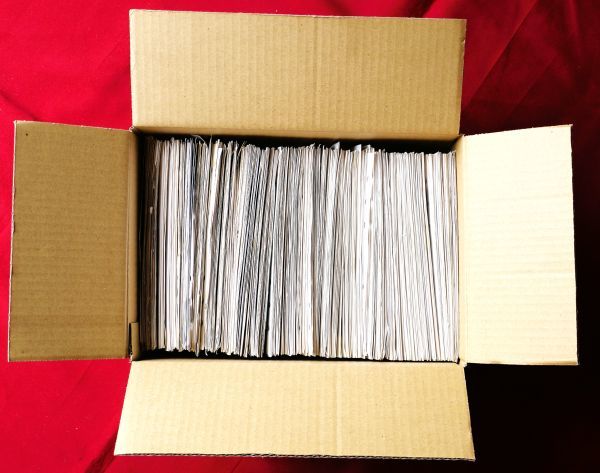 廃業切手商の在庫品!!】22 外国切手未使用・使用済まとめて 廃業切手商の在庫品!!】22 外国切手未使用・使用済まとめて