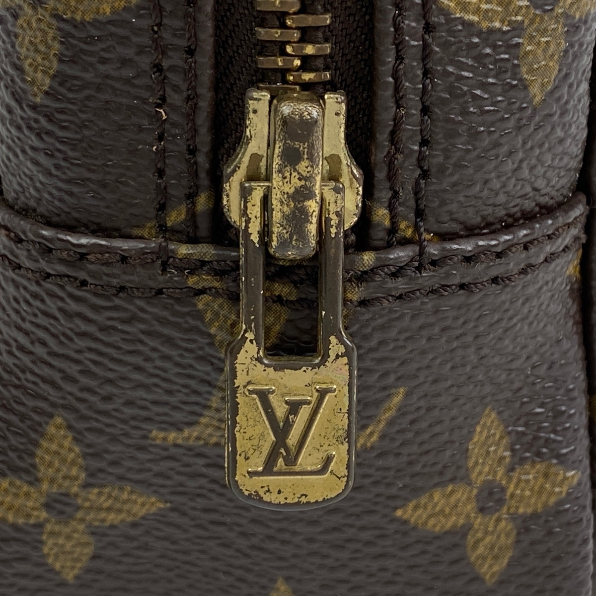 ジャンク品】ルイ・ヴィトン Louis Vuitton トゥルース トワレット 23