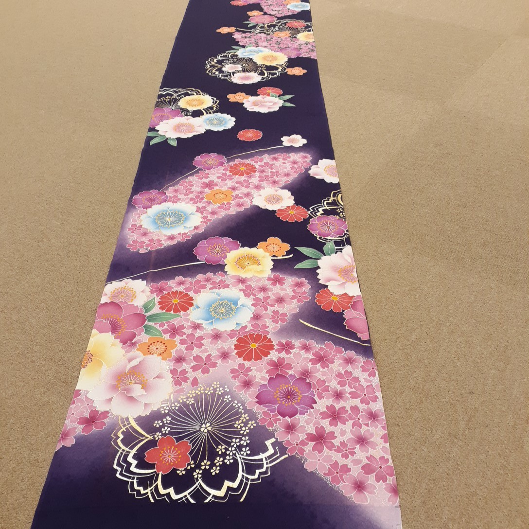 052401　正絹　紫色　花柄　桜柄　蝶々　シルク350cm　はぎれ　ハギレ　リメイク　ハンドメイド