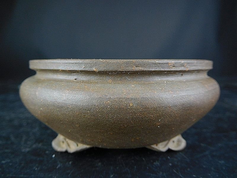【盆栽 樂屋】◆神谷流苑 鳥泥雲足袋式丸鉢（人気品薄作家）（泥味・出来最高）（未使用）A34◆5/30