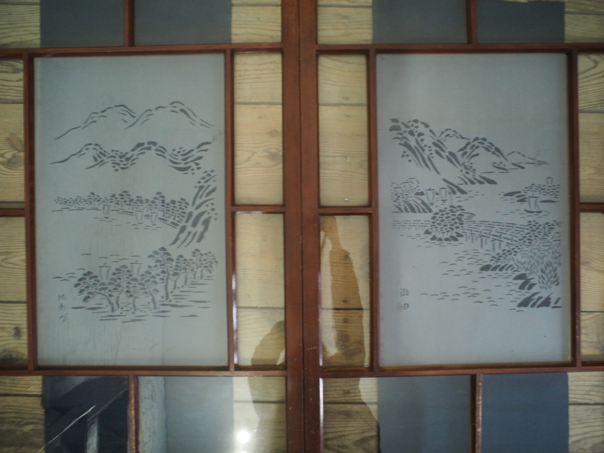 taC0499*[H109cm×W66,5cm]×2 sheets * antique * wonderful design. old tree frame glass door * old fittings sliding door old Japanese-style house reproduction Taisho romance peace modern K under 